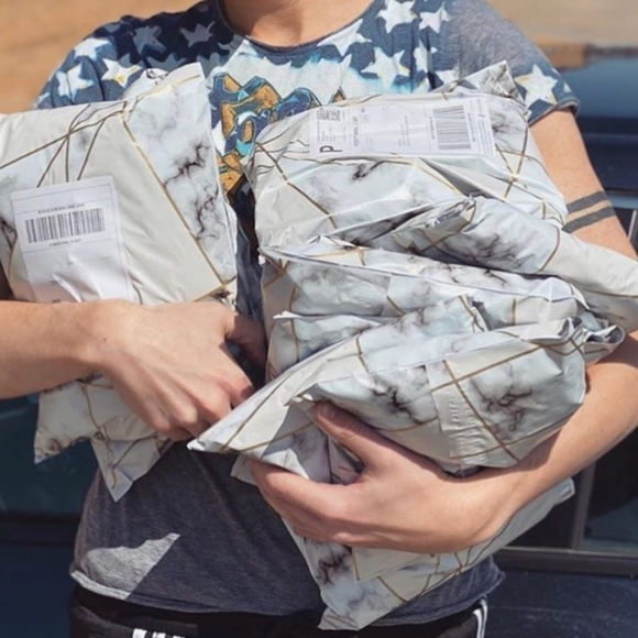 25 pc Marble Design Poly Mailer 10x13 White Gold - Picture 3 of 4